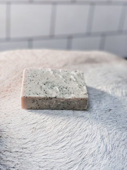 Horse Soap Paardenshampoo Bars - Luxe, natuurlijke verzorging voor je paard. * Premium 
* 100% natuurlijke paardenshampoo * Diervriendelijk * Plasticvrij * Handgemaakt in een sociale werkplaats * Nederlands product

